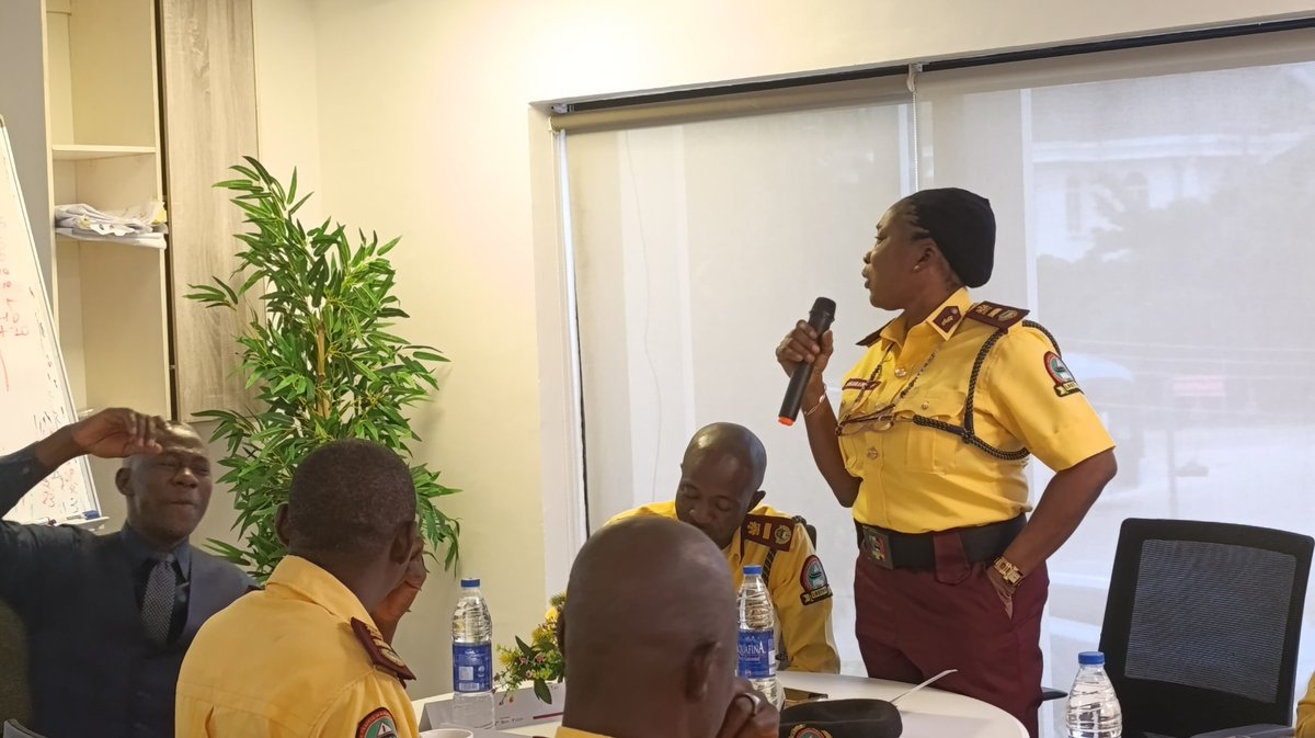 followlastma's tweet photo. #HappeningNow
#Batch4 
#Day2
#Session1

Effective Communication 💪 

Top Management Staff of LASTMA are mastering the art of effective communication and goal-driven leadership! 🌟
#EffectiveCommunication 
#InterpersonalSkills 
#LeadershipDevelopment 
#CareerGrowth 
#CommunicationSkills 
#RelationshipBuilding 
#ProductivityHacks