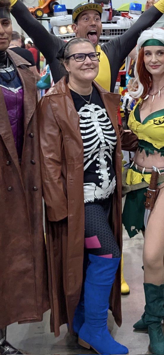 PunkerDuckie's tweet image. #Cosplays from #lacc

Debut of White Suit #Gambit, Deadbit, and Polaris. Excellent times with excellent people. Can't wait for next year.