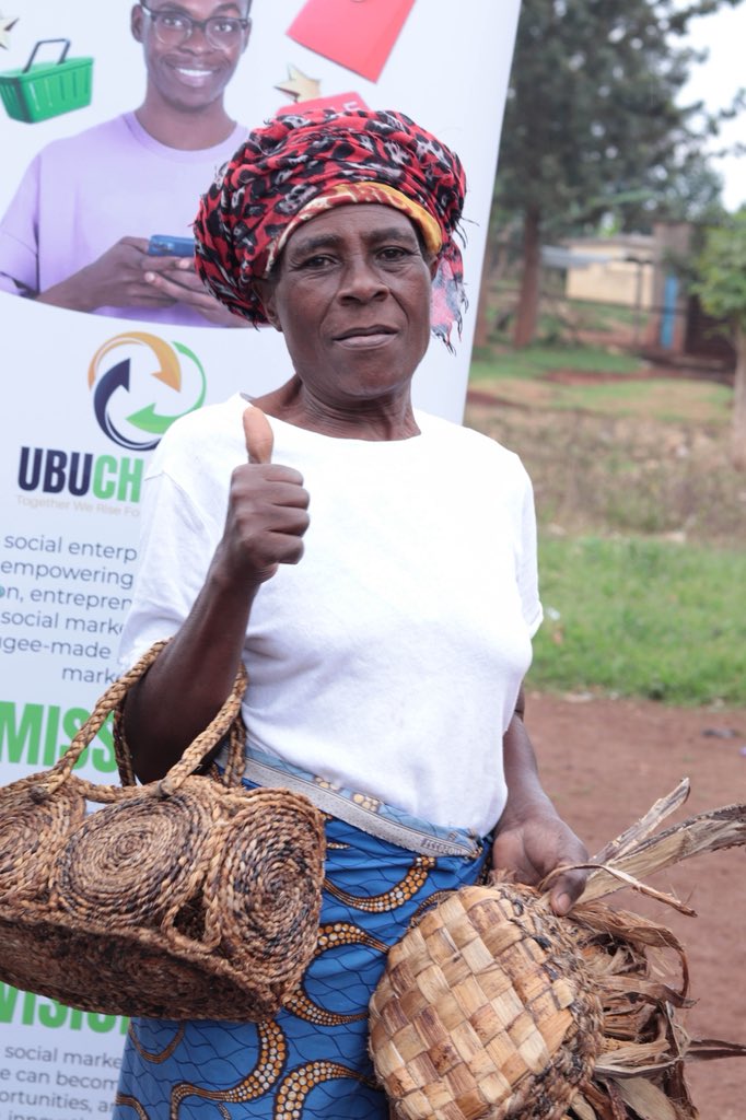 ubuchange's tweet photo. Calling all artisans &amp; artists in refugee communities!

UBUCHANGE Market + Amahoro Coalition bring you market linkages starting from Uganda → East Africa → International.

Grow your sales. Promote your art. Build your brand.

👉 Apply here: https://t.co/SY8OdapVQc

#RefugeeArt https://t.co/AizUSTZ5ux