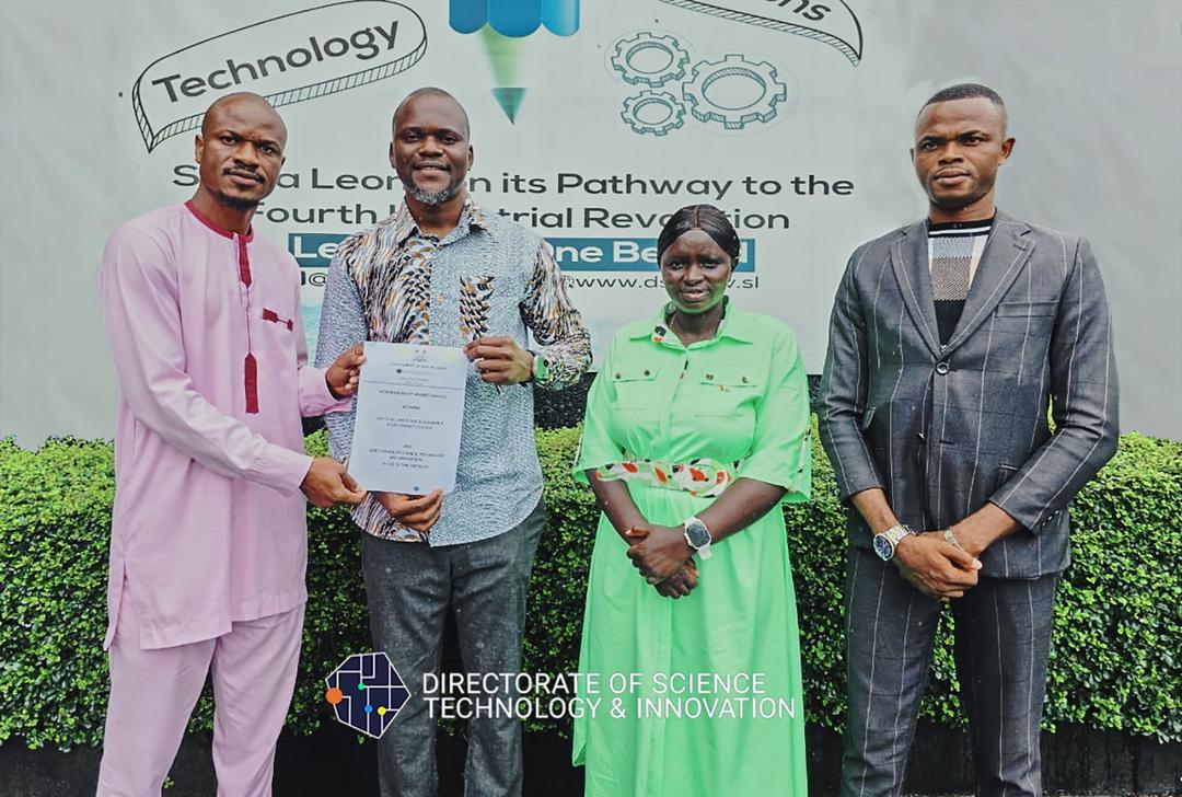 yasdevsl2023's tweet photo. ππ» #YASDev signs MOU with #DSTI to expand #DigitalLearningHubs in Sierra Leone!
Young people in Kenema, Makeni & Freetown will now access digital skills, jobs & innovation opportunities. β¨
@yasdevsl2023 @FFF_SierraLeone
#YouthEmpowerment #Innovation #SierraLeone https://t.co/5DwsEvYFqa