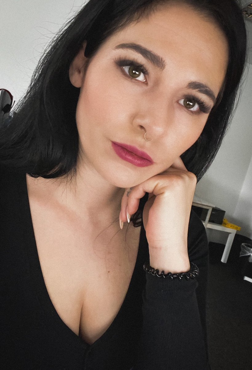 Ein RtGame wäre auch mal wieder 🔥

Wer traut sich 🥵