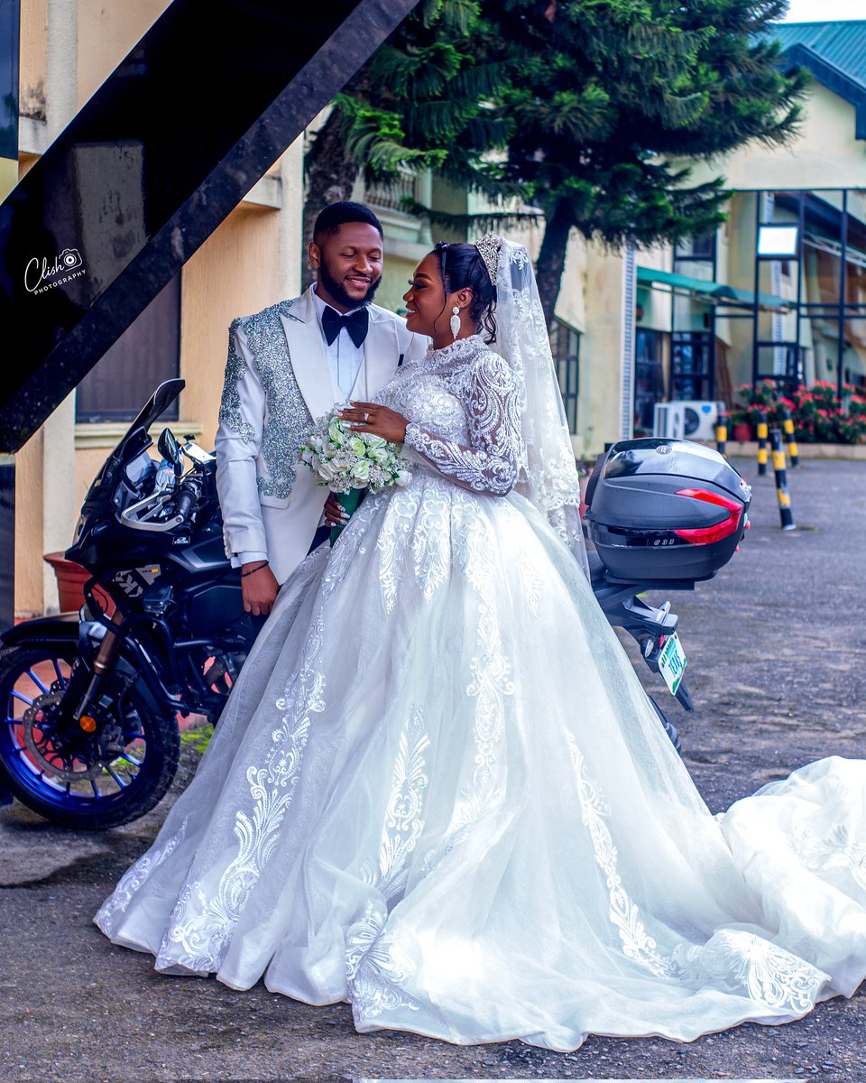 originalstanjay's tweet photo. 20th September 2025 I married the most beautiful woman on earth.I love you my irresistible 💕 
📸 @covenant_hossana
Grooms outfit by @gold_stitches_clothiers
Bridals by AceluxuryBridals @deborah_okon
Brides make up by @nsymakeoverb5467 https://t.co/ydvMYzsP5g