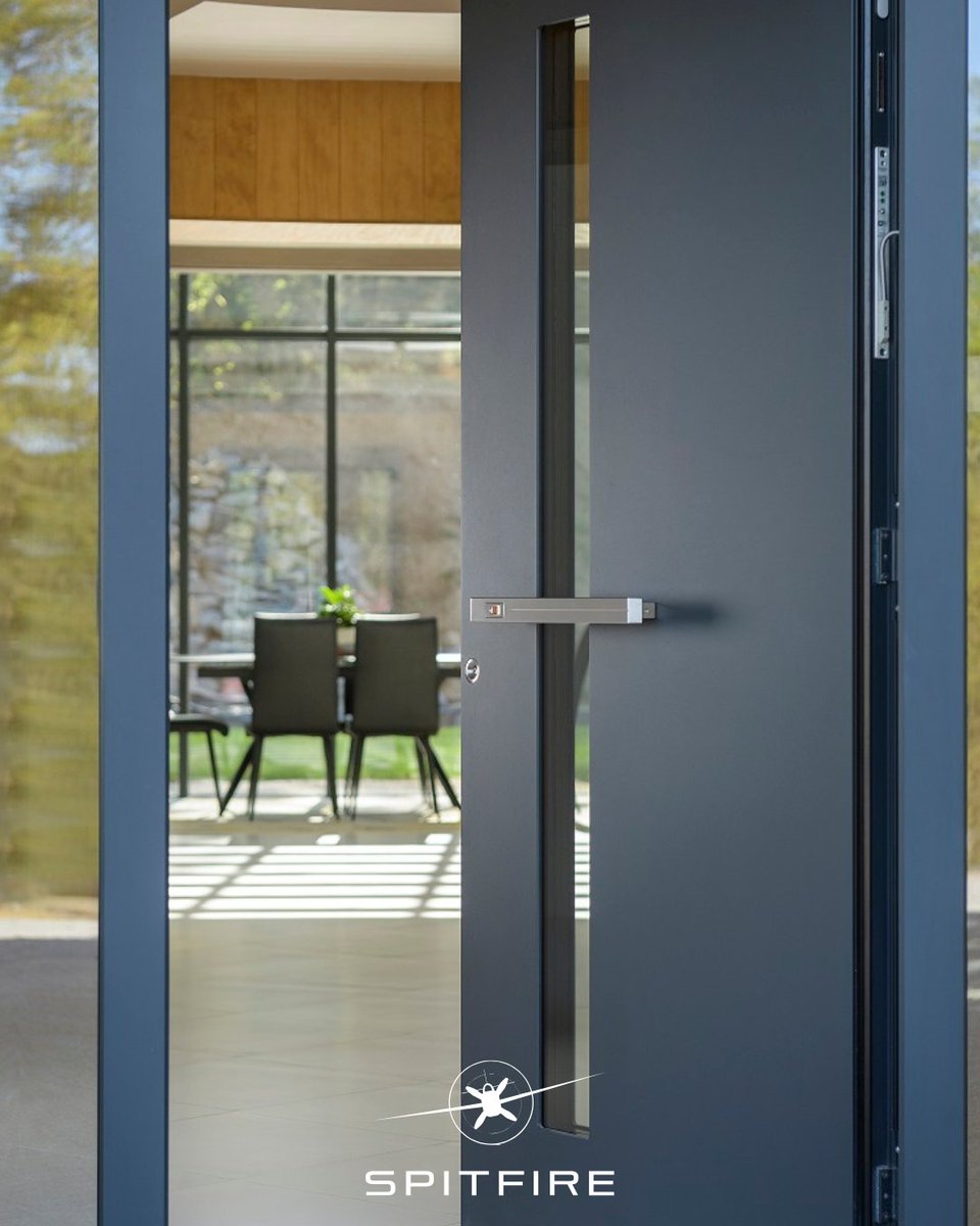 SpitfireDoors's tweet image. This beautifully engineered entrance combines minimal lines, glazed detailing, and a flush handle for a look that’s as refined as the home it protects.

Step into something exceptional.

#SpitfireDoors #LuxuryEntrance #ArchitecturalDesign #ModernDoors #AluminiumDoors