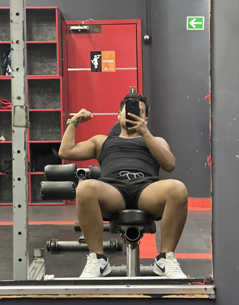 Puedes estás piernotas?😏🥵🥵