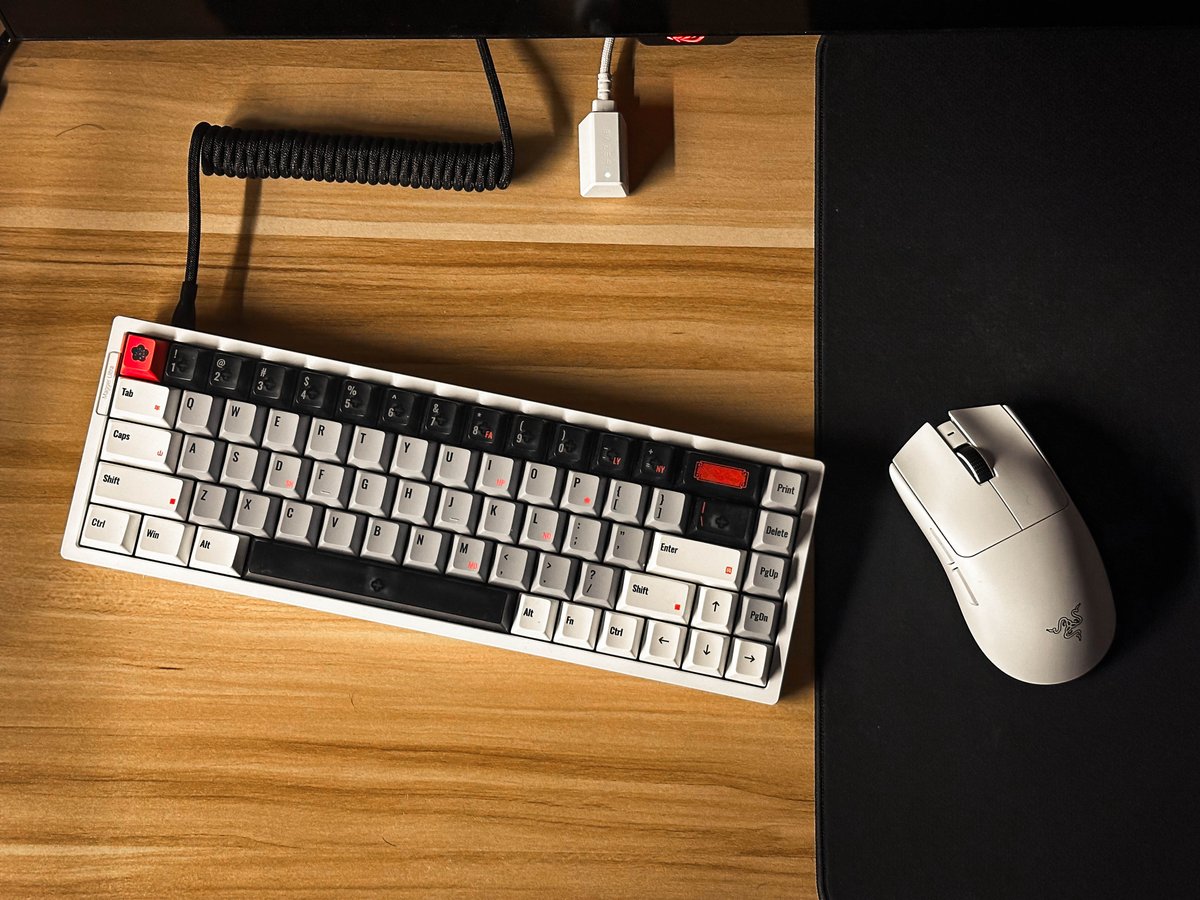 Akatsuki_XII's tweet photo. Magger68 Ultra / Razer Viper V3 Pro White Edition https://t.co/o02WG0ecMd