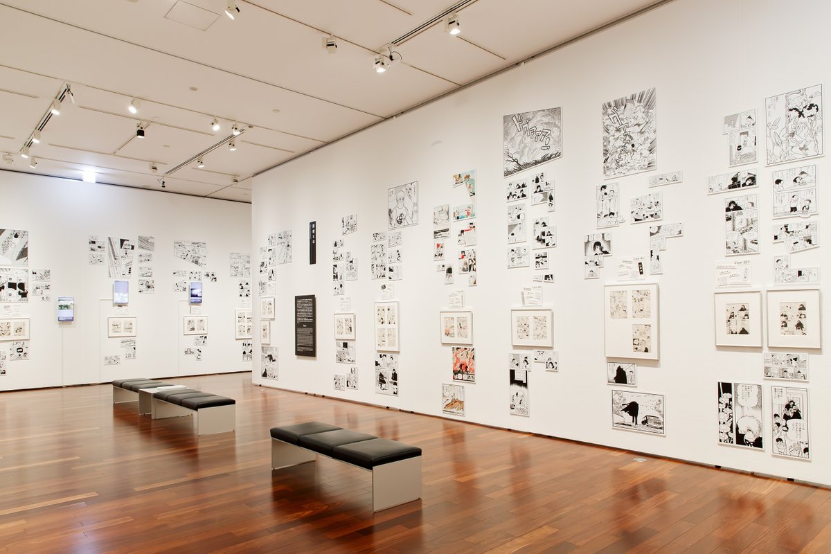 ＼ 展示内容紹介④ ／
 
 本日は第４室を紹介📙
 「B・J蘇生」
 “人体手術シーン”を現代アート的な視点から鑑賞してみる展示や「ブラック・ジャック」を医療の側面から見てみるコーナーなどを展開！
 本作品の魅力を現代に蘇らせます！
 
 #ブラック・ジャック #手塚治虫 #BJ展 #あべのハルカス美術館