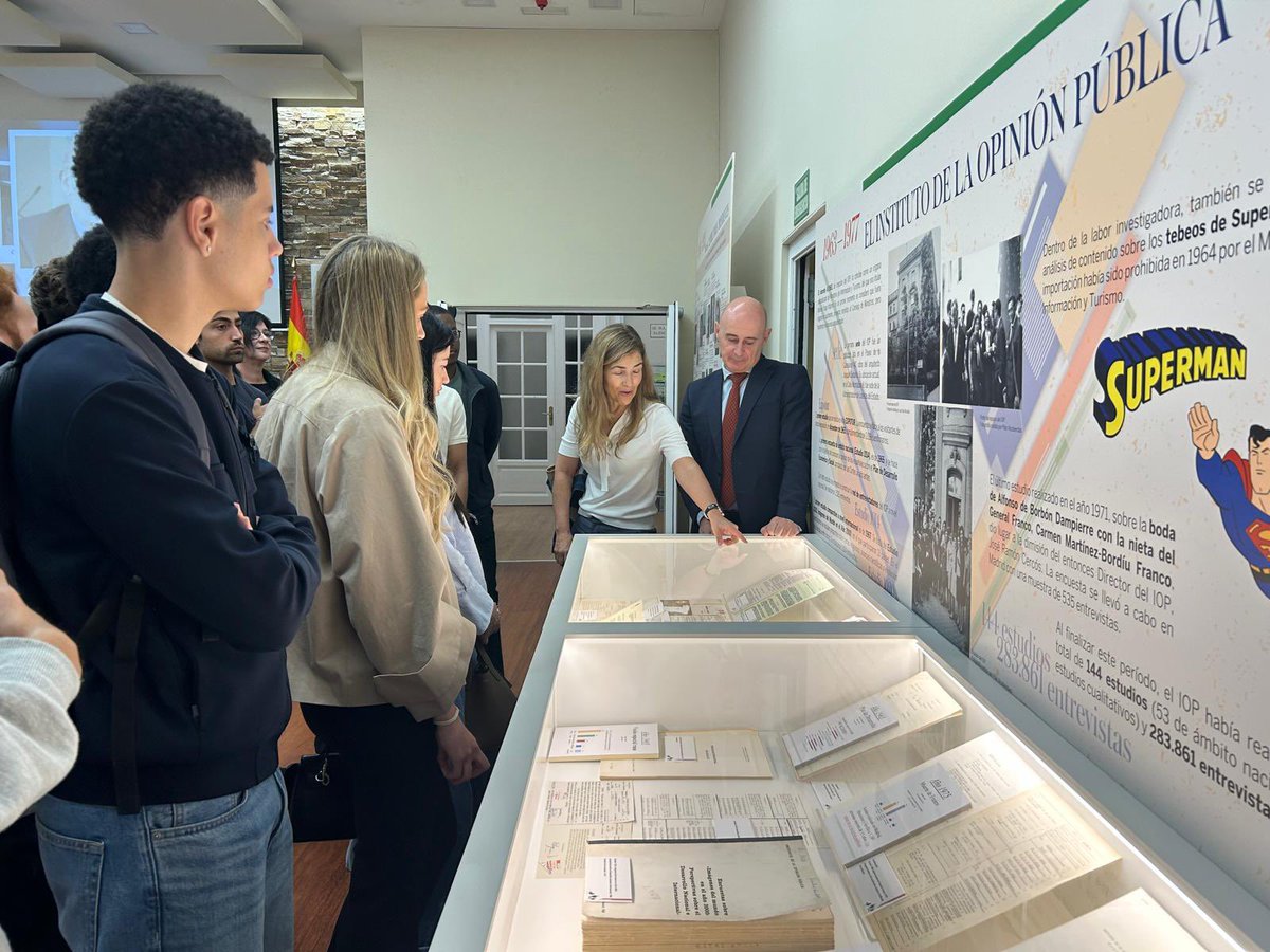 CIS_Institucion's tweet image. 👩🏻‍🎓 Nos han visitado los alumnos y alumnas de la Geneva Business School.

Han conocido las instalaciones y trabajo que se realiza en el CIS y la exposición por el 60 aniversario de la institución.