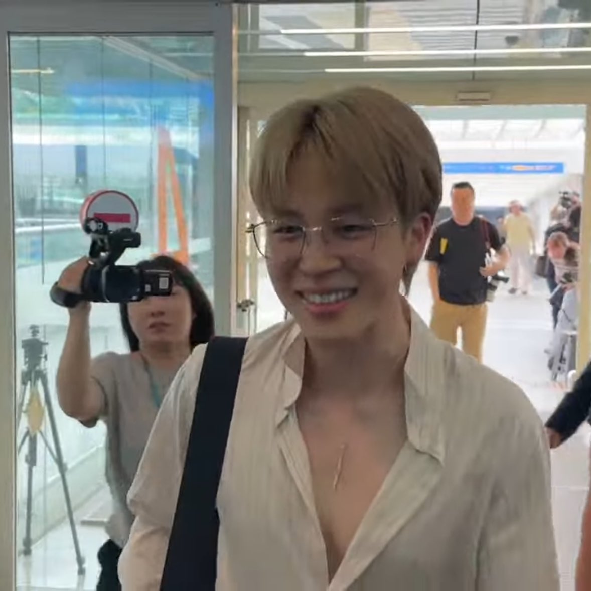 Omgggg myyyy blonde  guyyyyy😭😭😭
