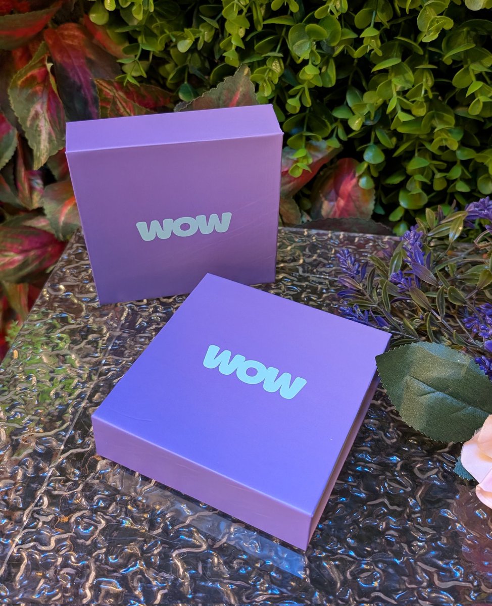 Imagine opening this and it's socks!

JK...or are we 😏

First person to guess correctly and RT our pinned tweet gets one.