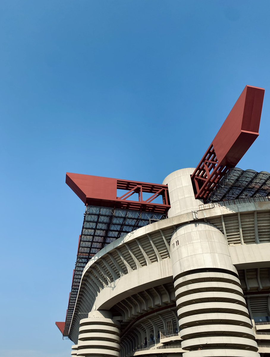 MaximilianCFC's tweet image. A one of a kind stadium.
