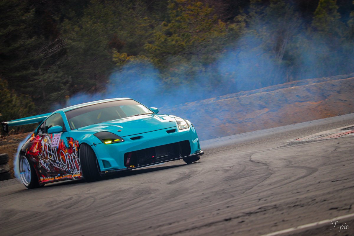 vqnimitz's tweet image. この人達が居なかったらとっくにZ降りてると思う
そう簡単にZ降りれないのもこの人達のせいだけど^_^