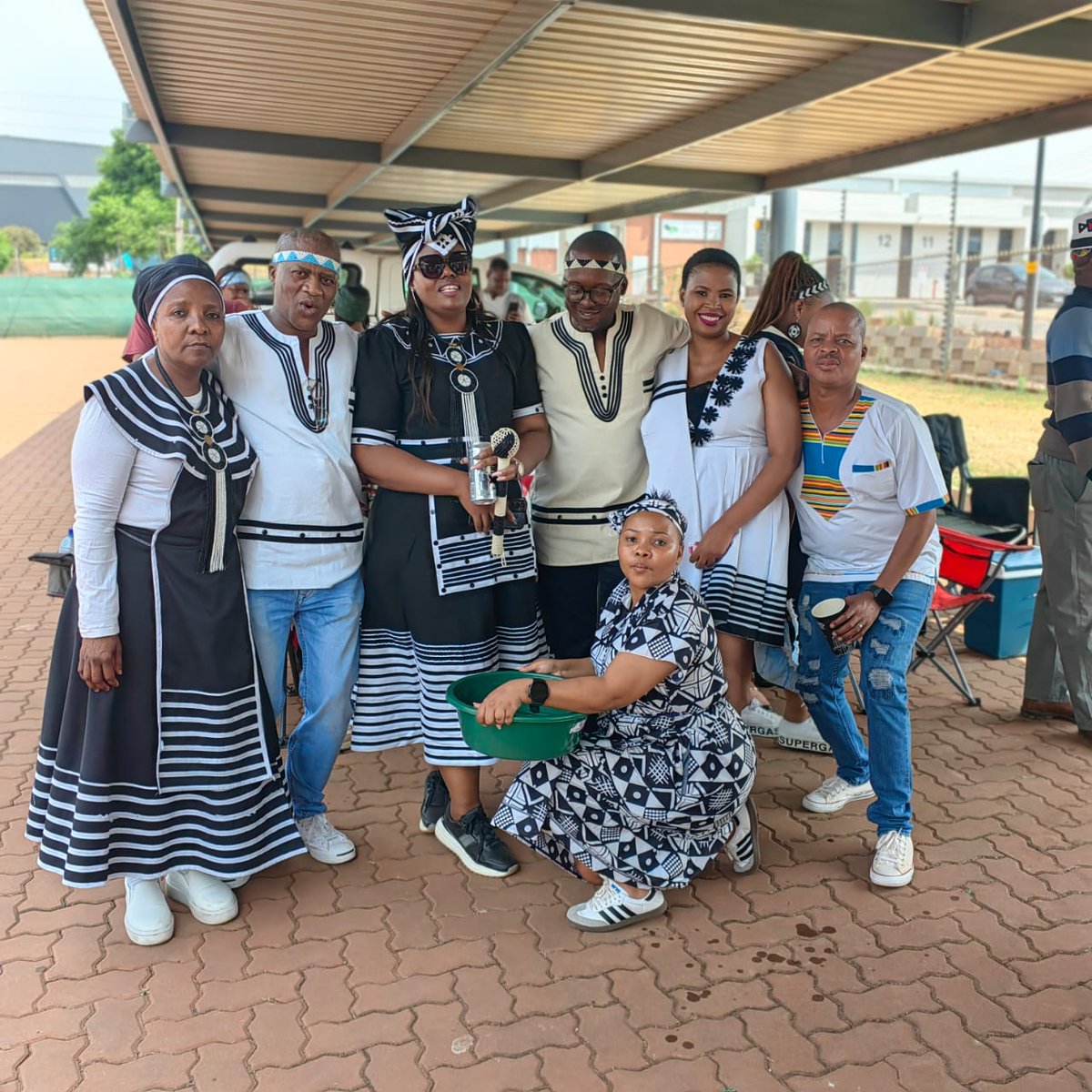 SANDF_ZA's tweet photo. READ || Celebrating Heritage Day with Unity and Diversity.
https://t.co/5VepRpEyYn
#SANDF
#CMIS
#HeritageDay2025 https://t.co/cUEQoQNOrZ
