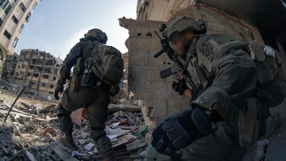 IDFsoldiergirl's tweet image. #IDF 98th Division in the #GazaCity area, eliminated with precision strikes a terrorist head of a #Hamas squad &amp;amp; 3 other terrorists.

Forces of the 162nd Division in the #Gaza City area killed #terrorists in ground combat &amp;amp; air support. #Israel #IDFHeroes #HamasMeansPalestine