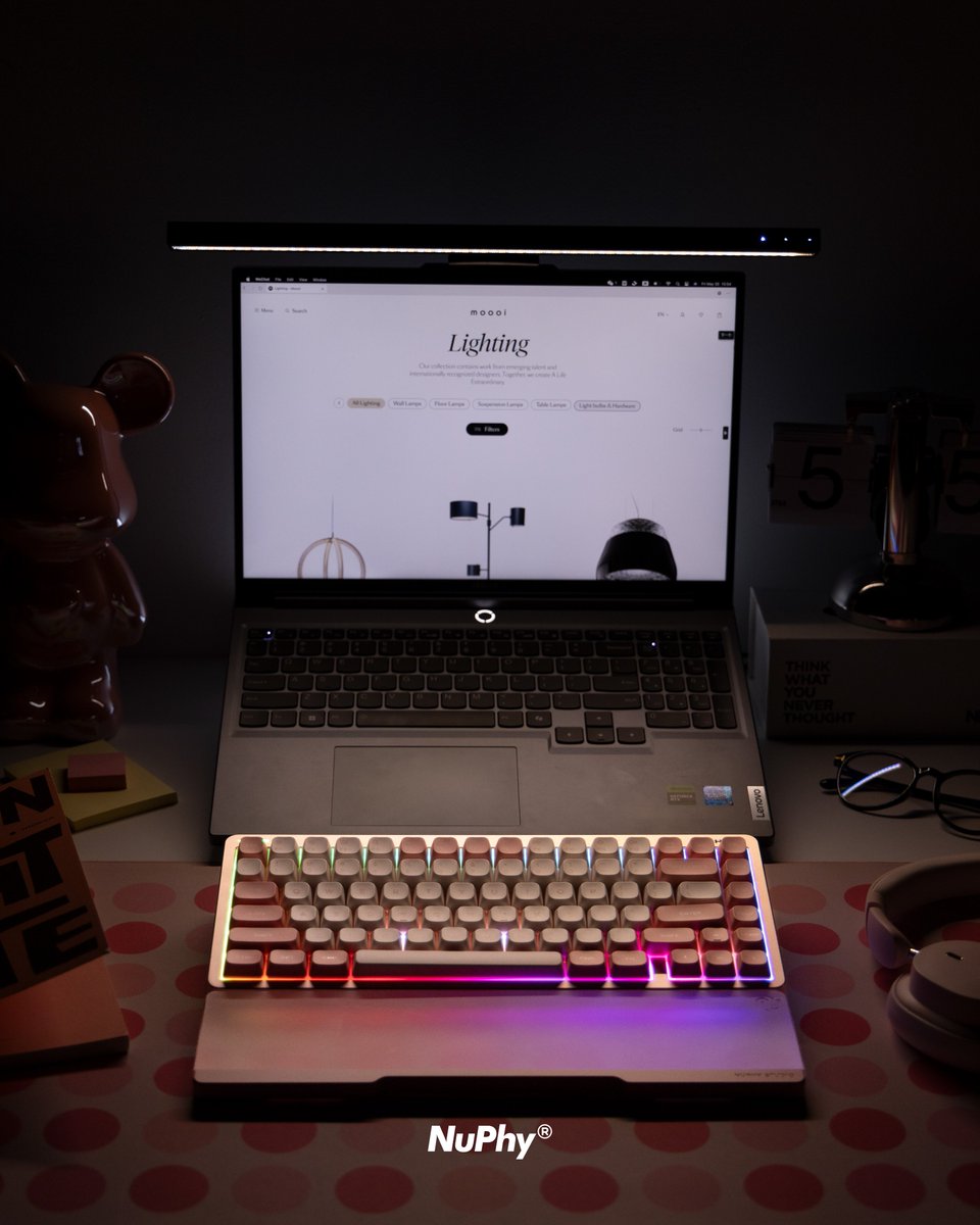 nuphystudio's tweet image. Halo V2-IO | Three Colors, Infinite Glow

Different colors, different moods, all under the Halo light.

#nuphy #keyboard #halov2io #RGBLighting #desksetup #CustomKeyboard #mechanicalkeyboard