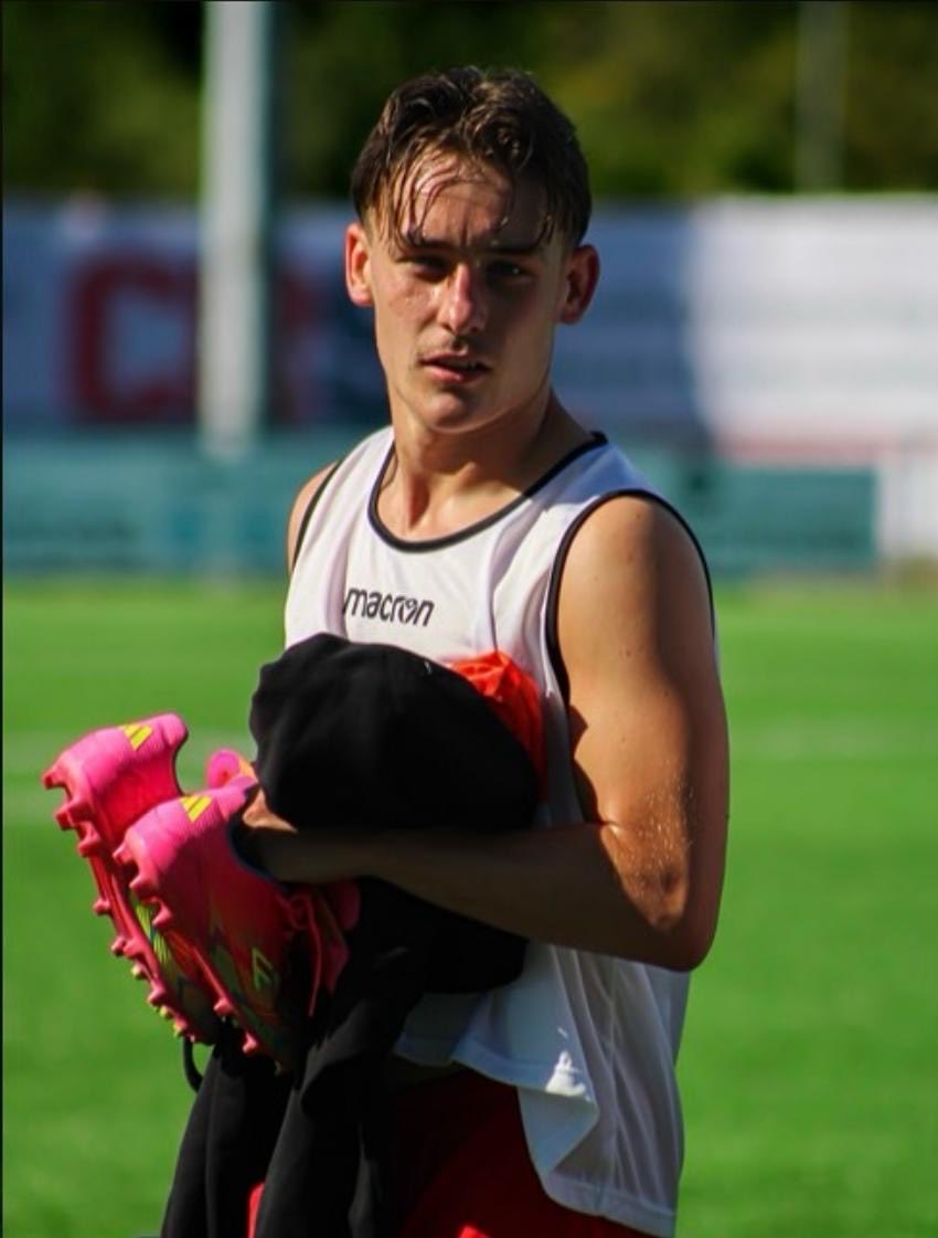 craggsy1's tweet image. 19 today #how the fuck is my youngest 19
Have a great day son 
⁦@alfiecragg_⁩