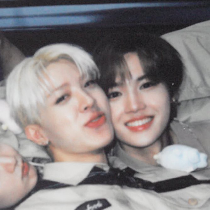 ㄷㅇ이 너무행복하게 웃고잇어서 더 눈물남