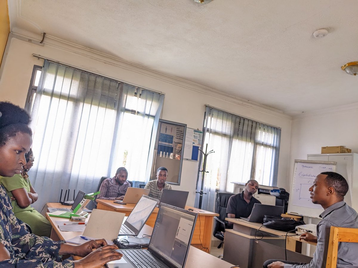 Creativity Lab - Rwanda tweet media