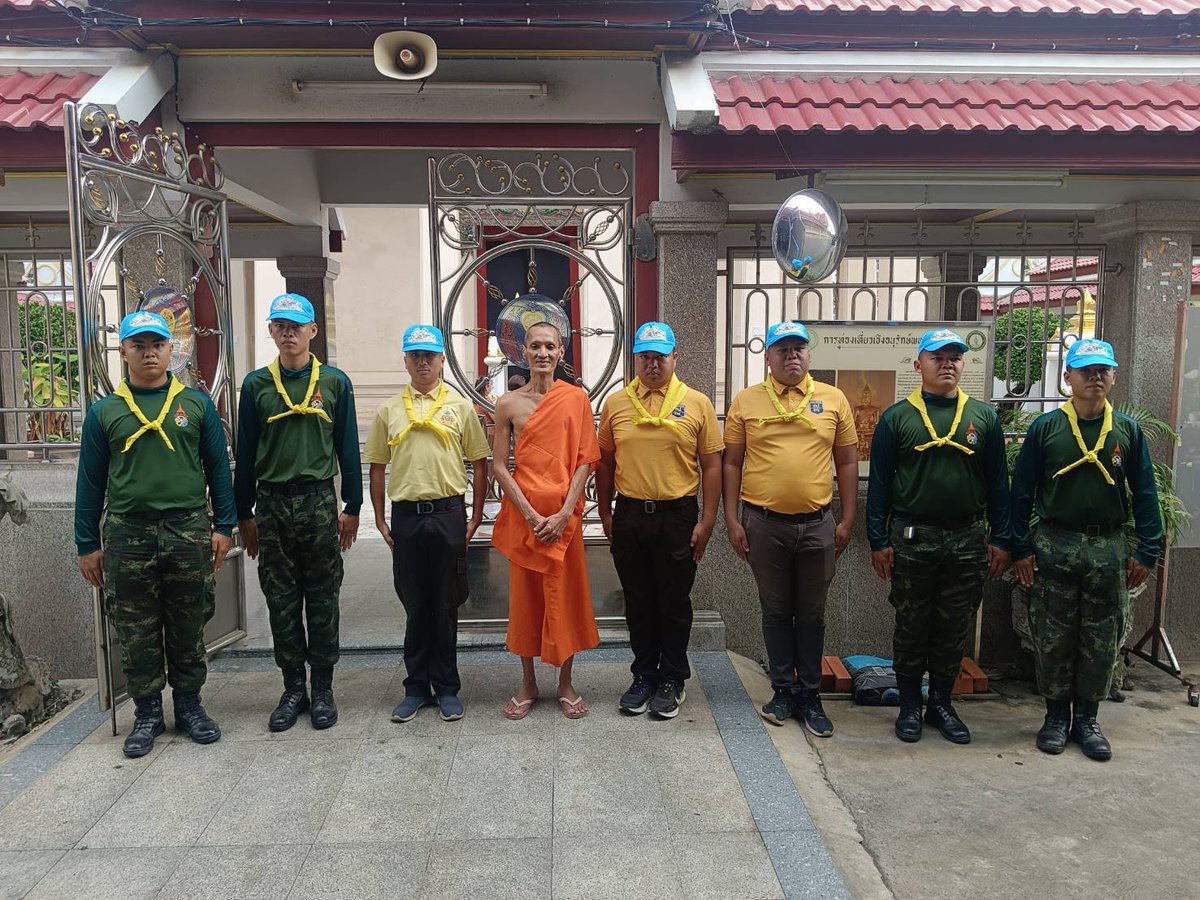 Engi2418's tweet photo. เมื่อวันที่ 25 ก.ย.68 ได้จัดกำลังพลชุด ชป.กร. จำนวน 15 นาย เข้าร่วมกิจกรรมจิตอาสา “ร่วมใจบำรุงพุทธศาสนา” โดยได้ดำเนินการพัฒนาพื้นที่ ทำความสะอาด เก็บกวาดขยะ และปรับปรุงภูมิทัศน์ภายในบริเวณวัด ณ วัดสวัสดีวารีศรีมาราม แขวงนครไชยศรี เขตดุสิต กทม. https://t.co/ZaHHG5Tl7o