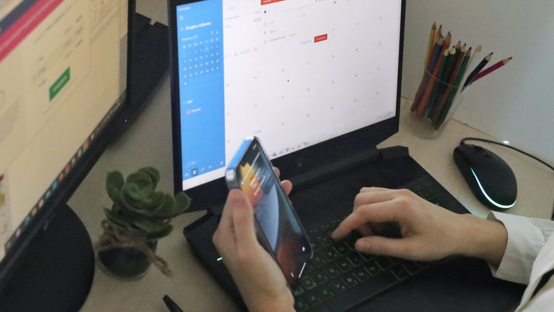 VideoAndWeb's tweet image. Third-party apps might streamline your operations, but at what cost? We explore the potential risks lurking beneath the surface. vidweb.uk/thirdpartyapps Tags: #SoftwareSolutions #SME #Londonwebservices