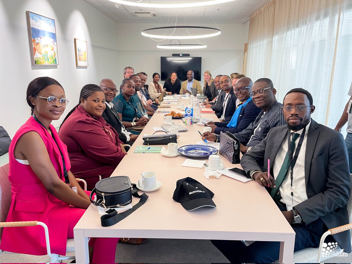ABCom_ONGD's tweet photo. 𝐓𝐚𝐛𝐥𝐞 𝐫𝐨𝐧𝐝𝐞 - 𝐥𝐨𝐜𝐚𝐥𝐢𝐬𝐚𝐭𝐢𝐨𝐧 - 𝐑𝐃𝐂
S’interroger, réfléchir sur la réduction des besoins humanitaires en RDC est une émanation de l’ambassade de Suède.
#sueden #Kinshasa #donation #AIDS #humanity https://t.co/h8l9eOIU3b