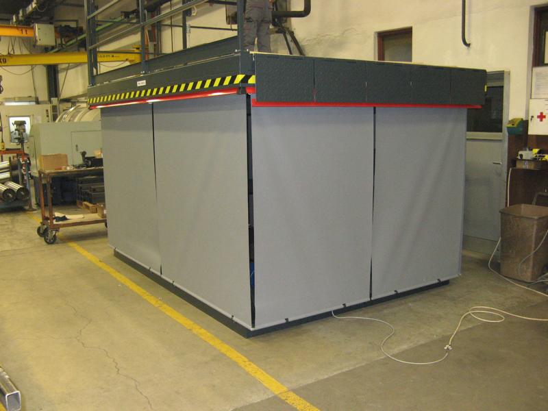 malukGmbH's tweet image. 🔴Dieser Verladehubtisch wurde für einen deutschen Kunden im Sonderbau gefertigt. Verladehubtische erleichtern den Warentransport ... 👉im Kommentar weiterlesen. 

#hubtisch #hebeanlage #logitics #lkw #transport #gewusstwie #safetyfirst #bestcompany #maluk #team #lukas