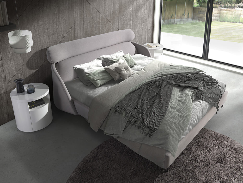 Intenseonline's tweet photo. Uma cama pensada para transformar o seu quarto num verdadeiro refúgio de conforto, linhas modernas e um design acolhedor, combina elegância e funcionalidade, criando o ambiente perfeito 

Cama Iris
https://t.co/KXEw5mwOdu

#cama
#quarto
#fyp
#intensemobiliario https://t.co/sPjjA4r3Ge