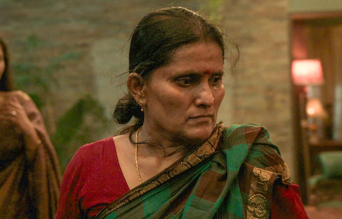 SimpX25's tweet photo. Yaarendru therigiradha! 🫰🏻🔥
Ival thee endru purigiradha!
Vasanthi akka (aka) agent tina from vikram as hot back dancer from movie 6.2 song!
#Agenttina 🔥 #Actresshot #Vikram https://t.co/G7HqJG6UHc
