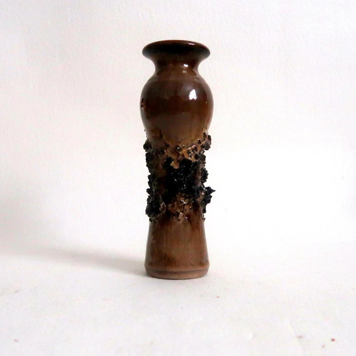 etsy.com/se-en/listing/…
Glit Iceland Lava vase by Ragnar Kjartansson, lava encrusted with natural earth tones #lava #icelandic #vintage #cherryforest #etsy