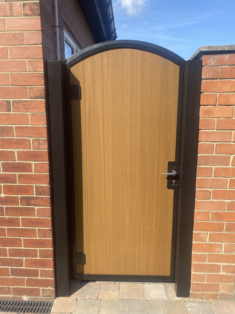 Featured Project in Cleadon Village

Replaced old wooden railings with maintenance-free composite wood with arch tops. Added two pedestrian gates with lock systems

Completed with galvanized, powder-coated framework &amp; ultra-shield composite boards in Teak

riversidemetalwork.co.uk