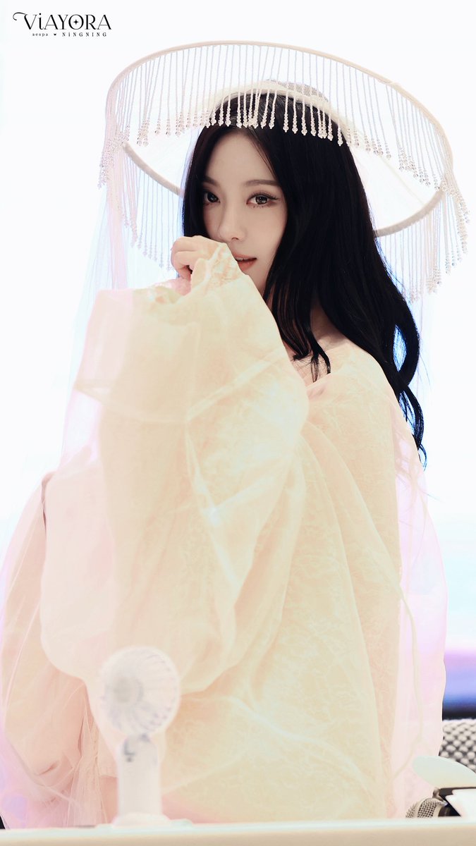 250927 PPMQ fansign day1

#닝닝 #NINGNING  #宁艺卓 #에스파 #aespa #宁宁 #寧藝卓 #寧寧 #AESPA