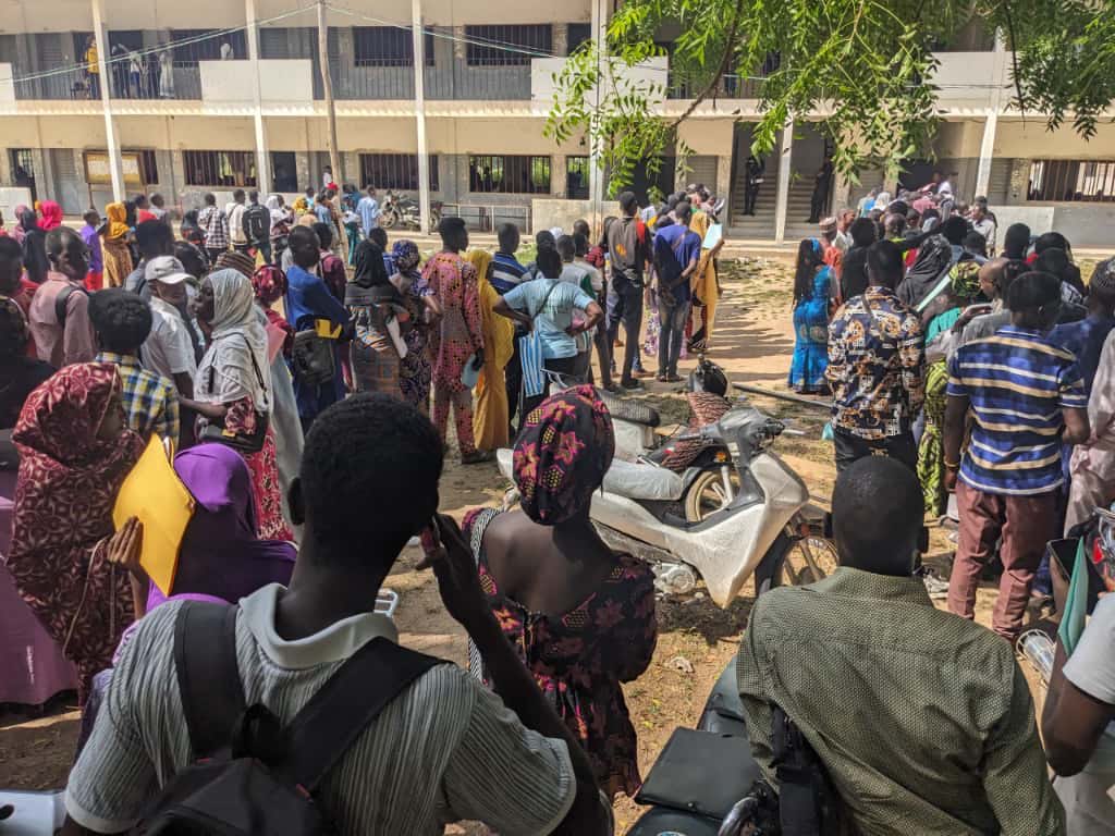 Démarrage effectif, serein et dans la discipline, le lundi 29 septembre 2025 au Campus de Ouro-Tchédé, du paiement de la Prime d’Excellence Académique du CHEF DE L’ÉTAT, aux 1674 étudiants éligibles de #UMa, pour l’année académique 2023/2024, d’un montant de 83.700.000 FCFA.