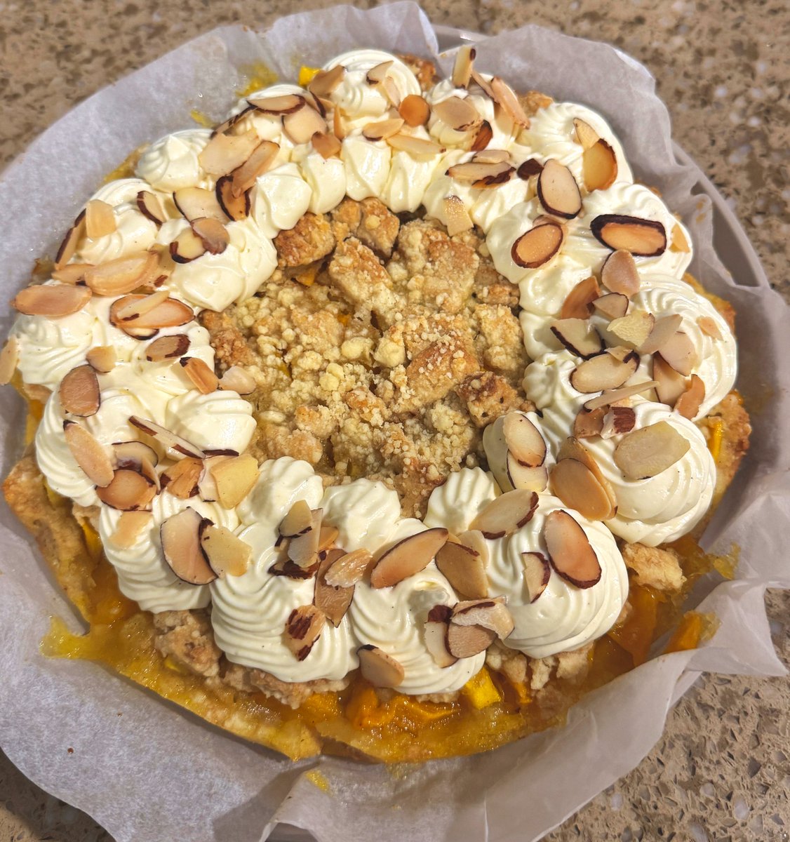slade_nell's tweet photo. Mango season is near &amp; here so made Mango Crumble with fresh cream with a generous pinch of vanilla paste &amp; roasted almonds tossed in a tiny bit of oil - So Good!! The tangy mango filling with that buttery crumble mix ☺️ https://t.co/qQ4Dn5pURQ
