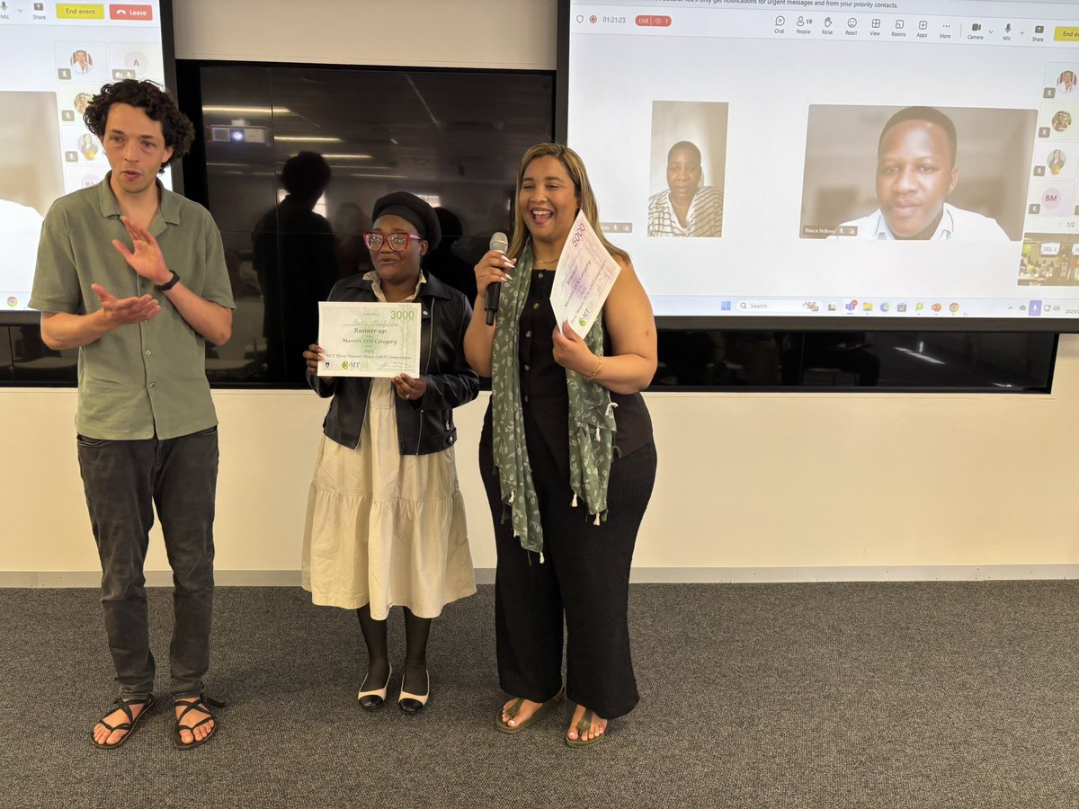 💐Luscious Prof tweet media