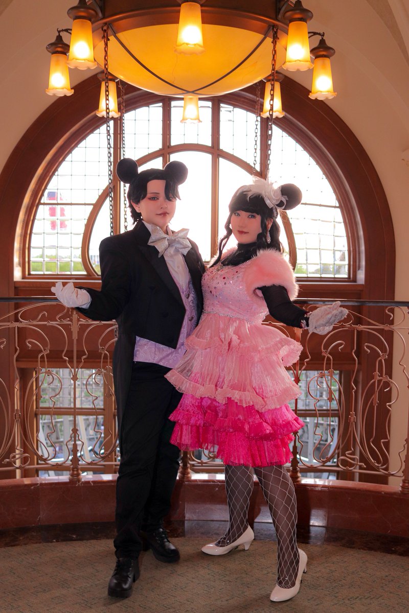 piyo_1813's tweet photo. 🎼We Love Big Band Beat🖤🎶
       ~~Cheek to Cheek~~

💜@piyo_1813 
🩷@koyomi_tora 

#Dハロ仮装 #Dハロ仮装2025 https://t.co/abO2RN2nc9