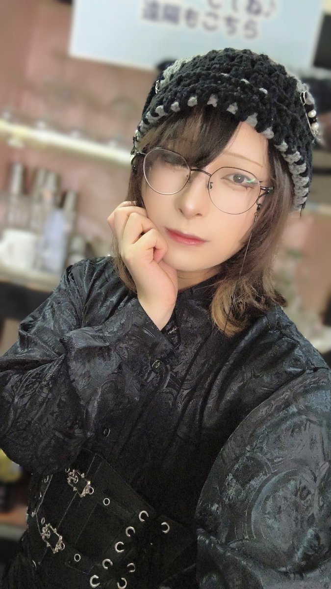 はつひ (82) tweet media