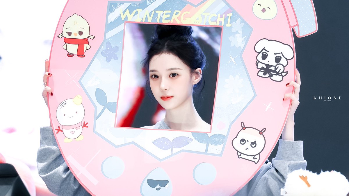 Khione_0101's tweet photo. 250928 PPMQ

#윈터 #winter 
#에스파 #aespa https://t.co/h59QH9McMH
