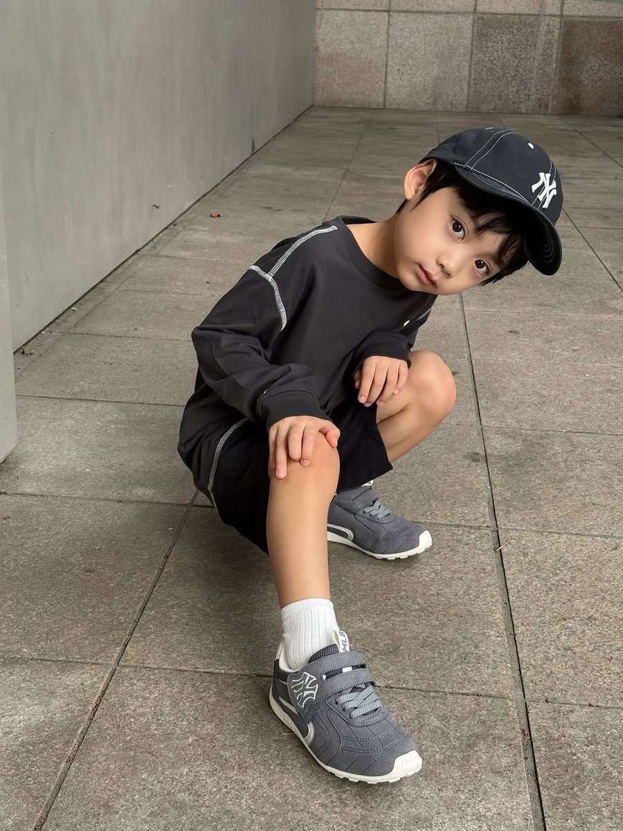 ️️
️️
                         .   ᐢ⑅ᐢ         ᐢ ᐢ
                       ꒰ ˶• ༝ •˶꒱  ꒰˶• ༝ •˶꒱ 
           ./づ~𝐊𝐈𝐍𝐃𝐄𝐑 𝟏 𝐙𝐀𝐍𝐈𝐀~⊂ \. 
              🦝 [ @TAJ95JOHNNY ] 🦝
                    ──Jonathan Suh──♡
️️️️
️️