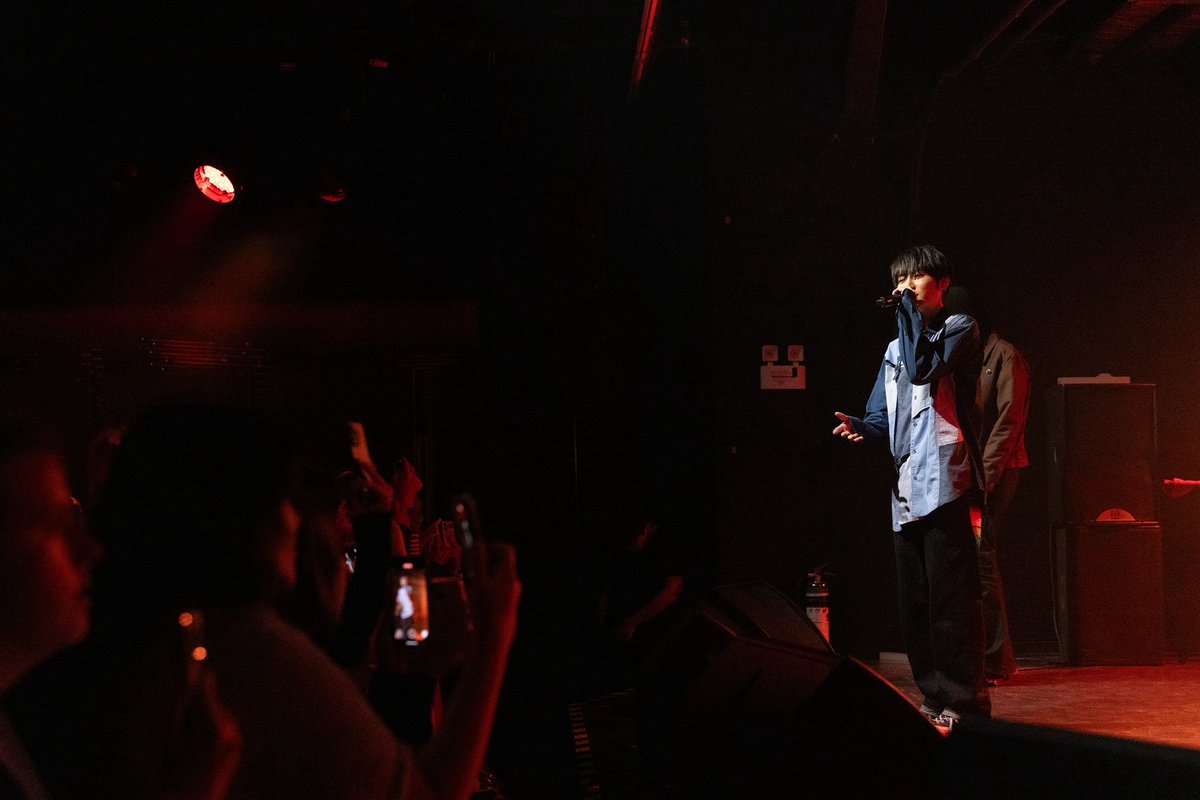 0wave_0fficial tweet media