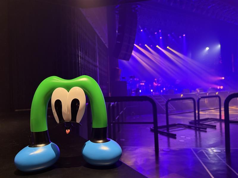 M_bit_Project's tweet image. 「 #MbitLive 第4弾 」大盛況で終了✨
#Awich × #iri
の熱いステージ!圧倒的な表現力とエネルギーで、会場は熱気と歓声に包まれたね🔥そして会場を埋め尽くしたみんなの笑顔!最高の夜だったね♫
来場してくれたみんな、本当にありがとう!♡
ライブの感想は「 #MbitLive4…