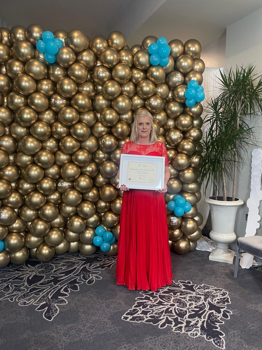 Katherine O’Sullivan, a member of our REEdI team has won the 'Highly Commended' Award at the Network Ireland National Businesswoman of the Year Finals in Killarney on Friday.
Congratulations Katherine on this fantastic and well-deserved achievement!