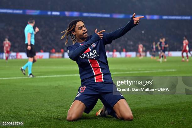 PSG_Univers's tweet photo. Demain, Barcola, il va falloir être géant. C’est l’heure de prouver ton vrai potentiel au monde ❤️💙 https://t.co/Uo8oeCsaZZ