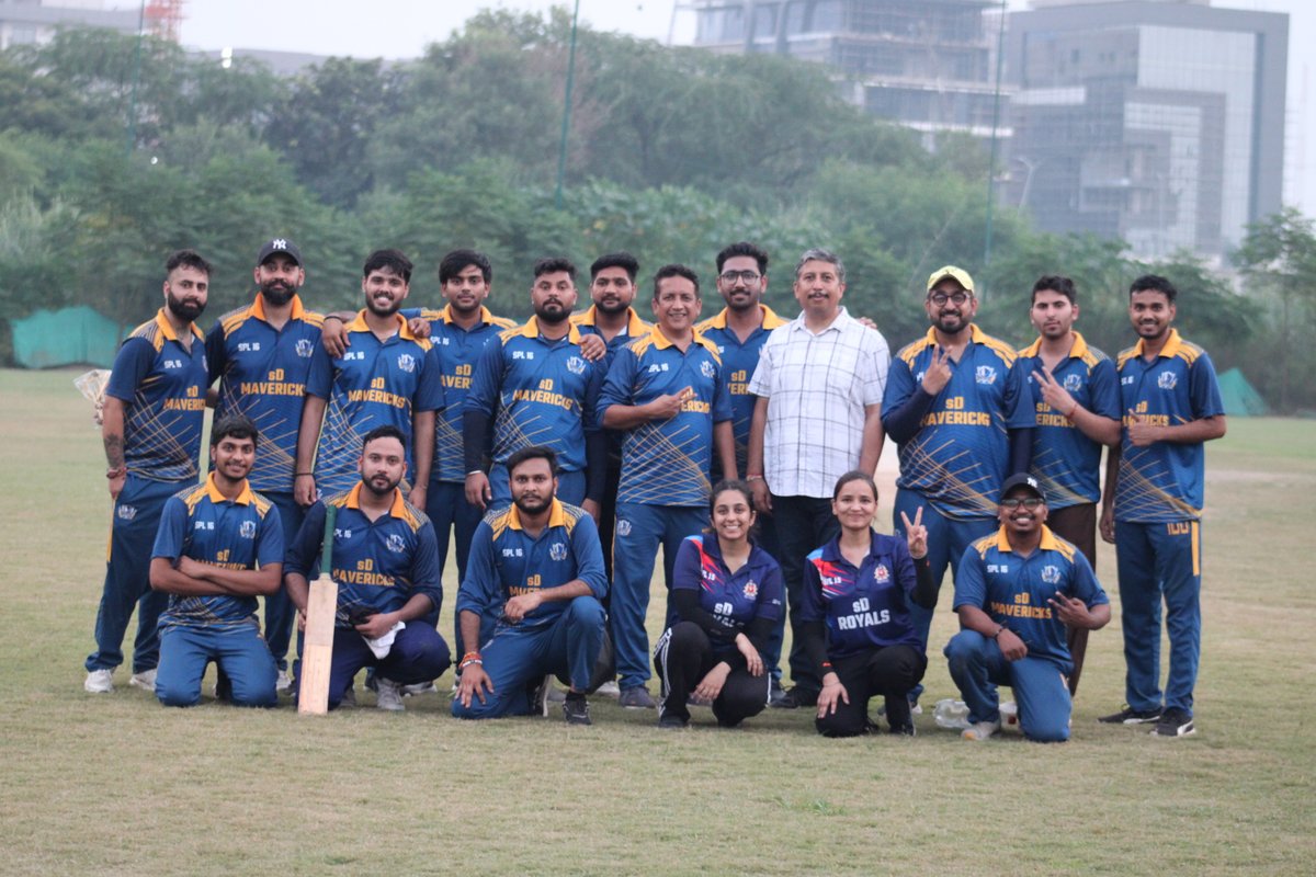 sdeievent's tweet photo. Yesterday’s Match Thriller 🏏🔥
SD Mavericks vs SD Pirates ended in a tie at 103 runs, taking the game into a super over!
SD Mavericks held their nerve and clinched the win in a nail-biting finish.
Man of the Match: Gagandeep Singh for his outstanding performance. #SPL16 https://t.co/8tMI4kEwcx