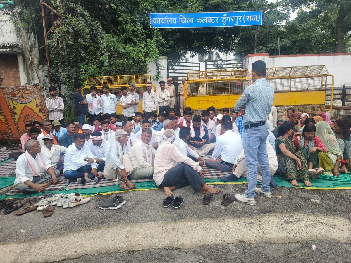 BhilGovindM12's tweet photo. सभी साथी आवाज बुलंद करो।

@BhilGovindM12

#ssc_chairman_jwab_do
#cji_help_us
#दिलीप_अहारी_को_न्याय_दो https://t.co/isUzYtWeUh