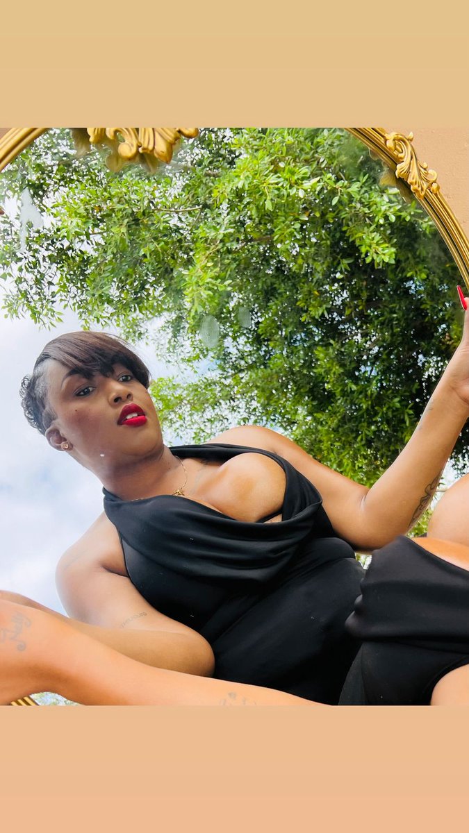 DozThebe's tweet photo. Ooooohhh finally!!! This is the day that the Lord has made and we ought to rejoice and be glad in it. IT IS MY BIRTHDAY #30SEPTEMBER 💃🏾💃🏾💃🏾💃🏾💃🏾🎉🎉🎉🎉🎉🎉😭😭😭😭😭♥️♥️♥️♥️♥️😁😁😁😁 https://t.co/OsAmdZX5iy