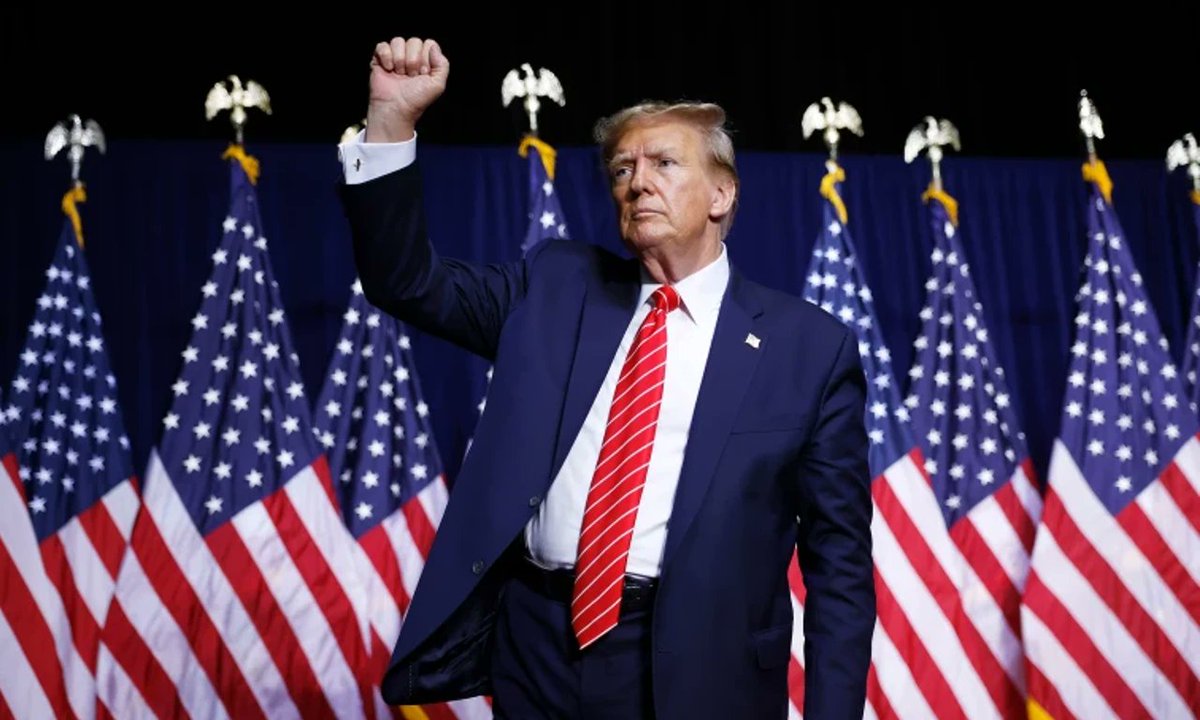 Trump just labeled “Antifa” a domestic terrorist organization — despite experts saying it isn’t even a single group. Critics call it a political move, not a legal one. 🚨

#Antifa #Trump #Politics