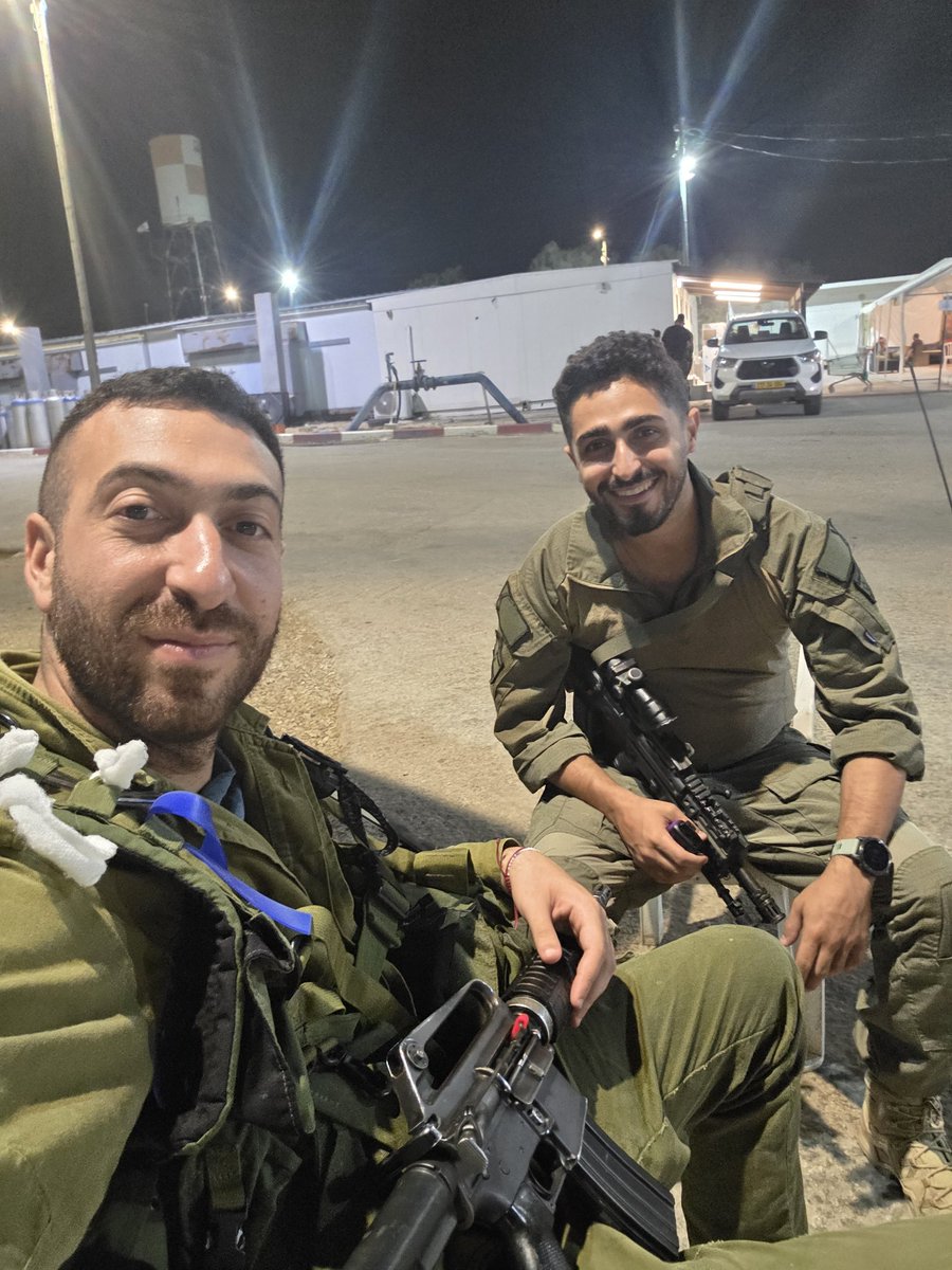 Chaim made Aliyah from Montreal Gazada🇨🇦 and joined the IDF to protect our homeland 🫡🇮🇱
He left Canada because of rising antisemitism and says Aliyah was the best decision he’s ever made.
Show him some love in the comments 👇