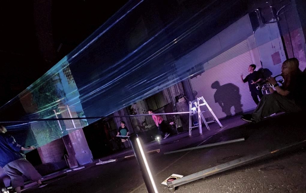 ChenWataru's tweet photo. 取り急ぎ、淡水本公演終了いたしました
過去最大規模
やはり空間としてはこれくらいのことがやりたかったのだと再認識
それぞれに楽しんで参加してくれたお客さん
最後まで尽力してくれた出演者、スタッフ
そしてこの場所を当てがってくれた
路地裏の舞台にようこそ
本当にありがとうございました！ https://t.co/nStbxZqjur