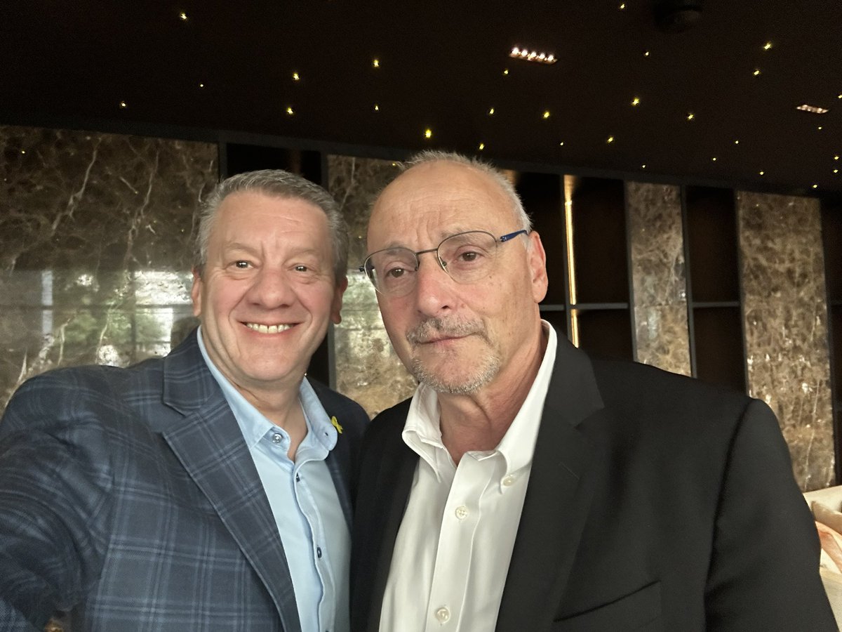 It was a tremendous honor to meet with Ambassador  <a href="/NoamKatz_/">🇮🇱 Noam Katz</a>  in Athens today. I am so grateful for his distinguished career of service &amp; all he is doing to strengthen ties between Israel &amp; Greece. I look forward to working with him to build bridges between our peoples,
