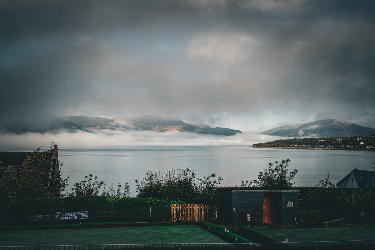 StephenAHenry's tweet image. Cloud inversion, emerging from Loch Long.

Looking across the Firth of Clyde from Gourock.

#Gourock #LochLong #CloudInversion #Scotland