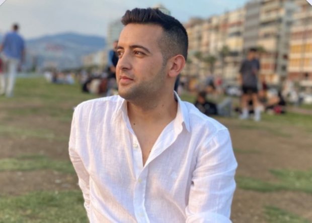 “ŞEHİDİN VAR TÜRKİYE”
İzmir'de 16 yaşındaki teröristin Polis karakoluna düzenlediği saldırıda yaralanan Polisimiz Ömer Amilağ, yaşam mücadelesini kaybederek Şehit oldu.
Türk milletinin başı sağ olsun.